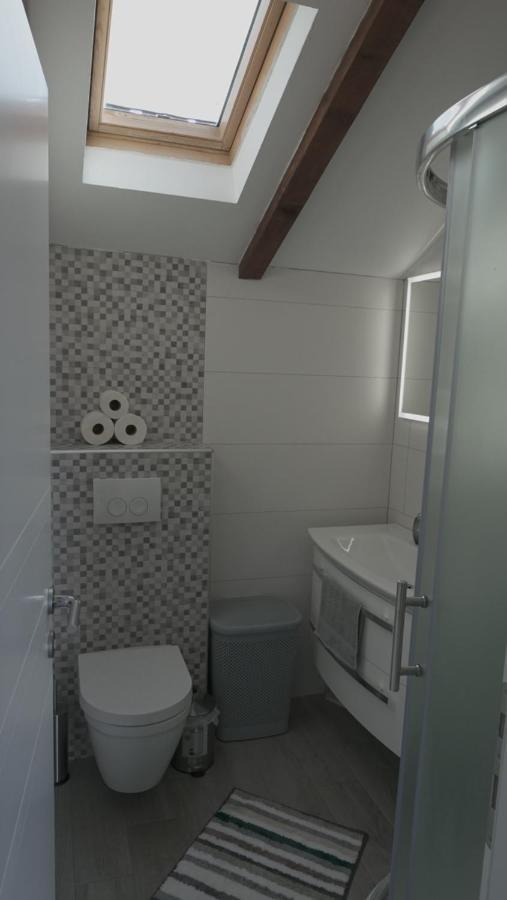 Apartments Bestak Krk Town Bagian luar foto