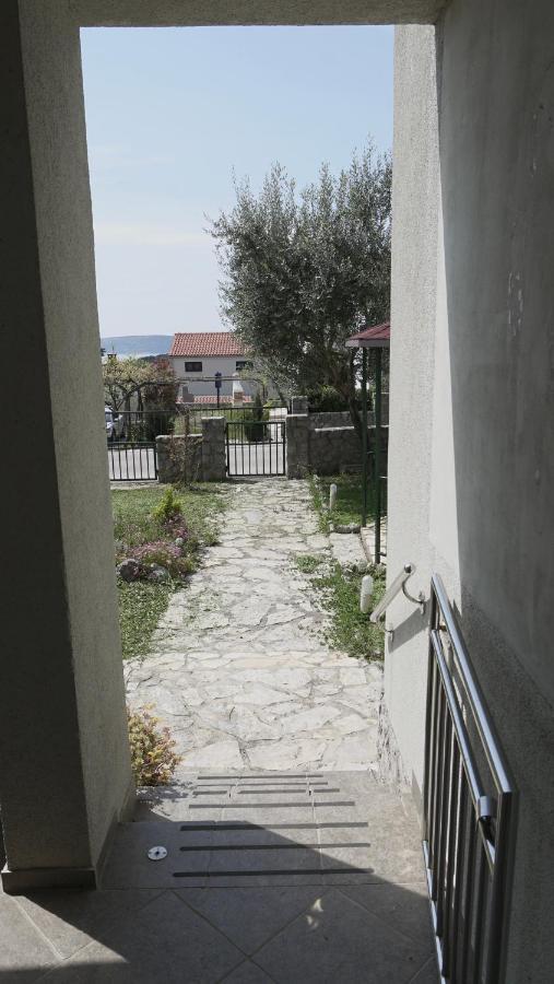 Apartments Bestak Krk Town Bagian luar foto