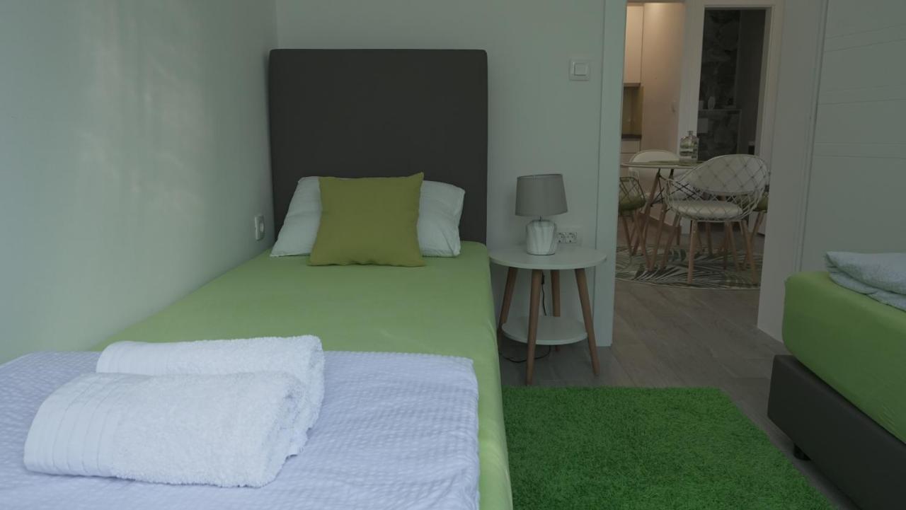 Apartments Bestak Krk Town Bagian luar foto
