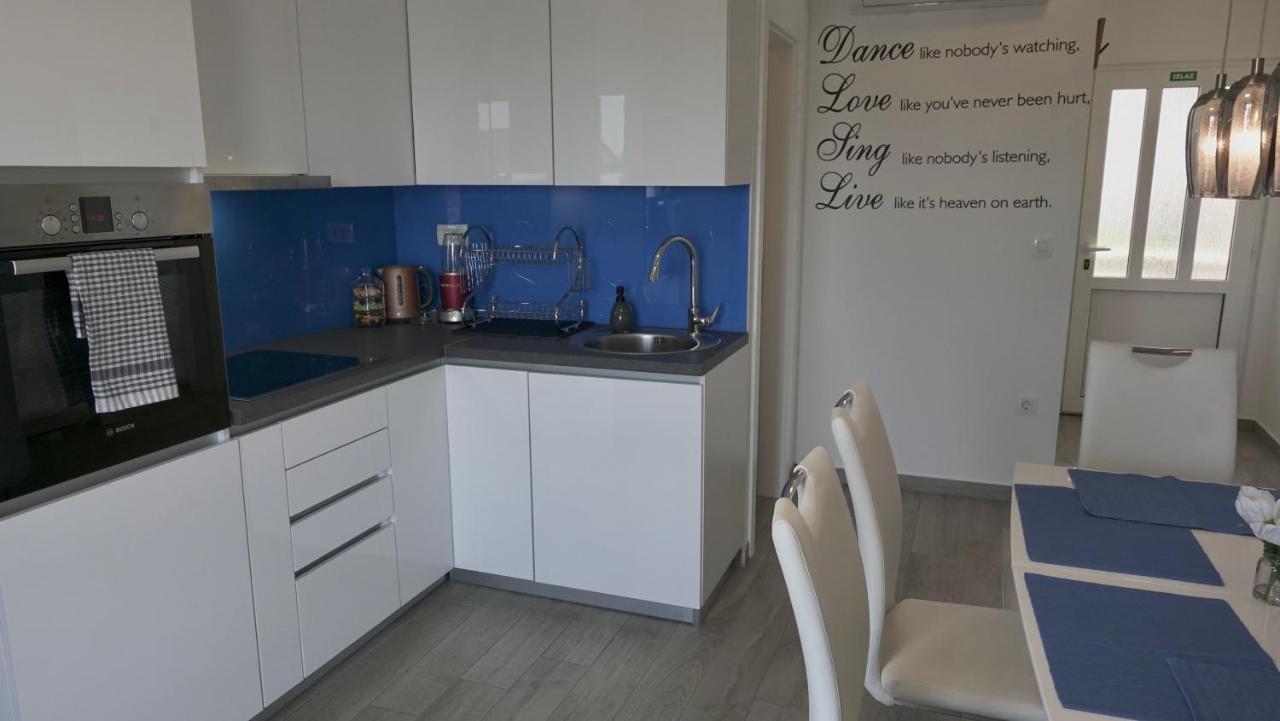 Apartments Bestak Krk Town Bagian luar foto